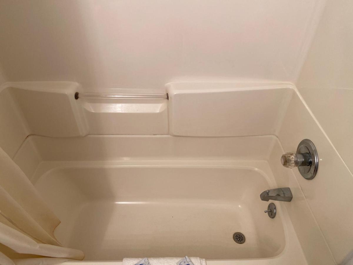 Royal Inn Albany Екстериор снимка
