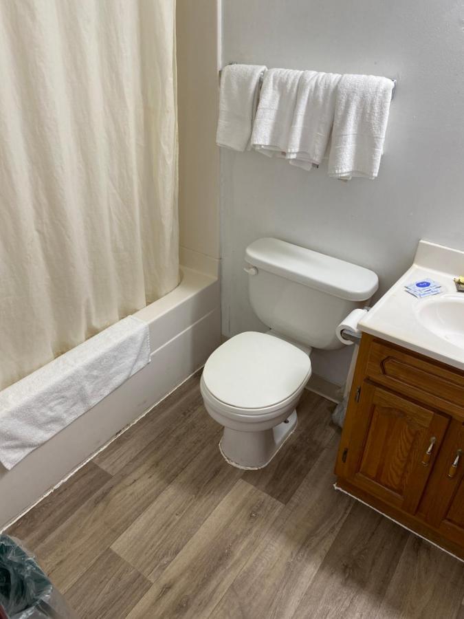 Royal Inn Albany Екстериор снимка
