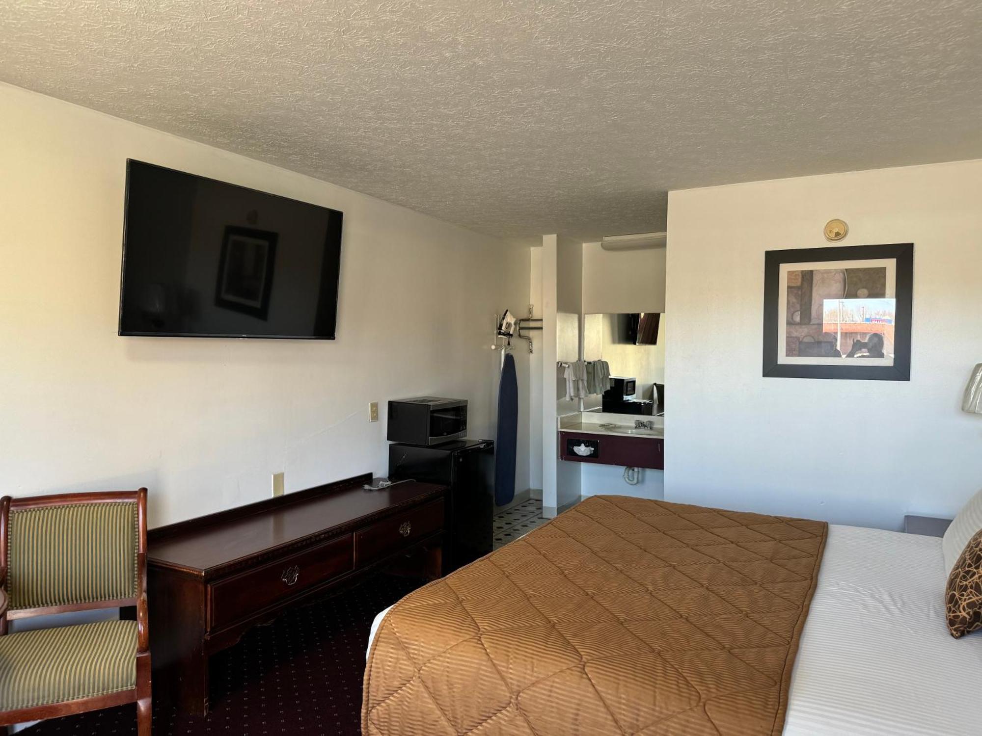 Royal Inn Albany Екстериор снимка