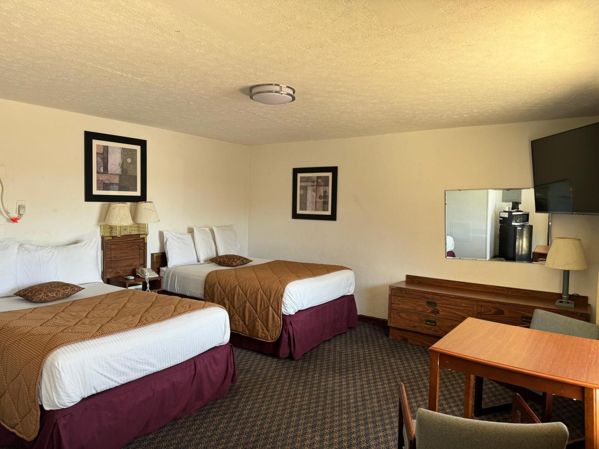 Royal Inn Albany Екстериор снимка