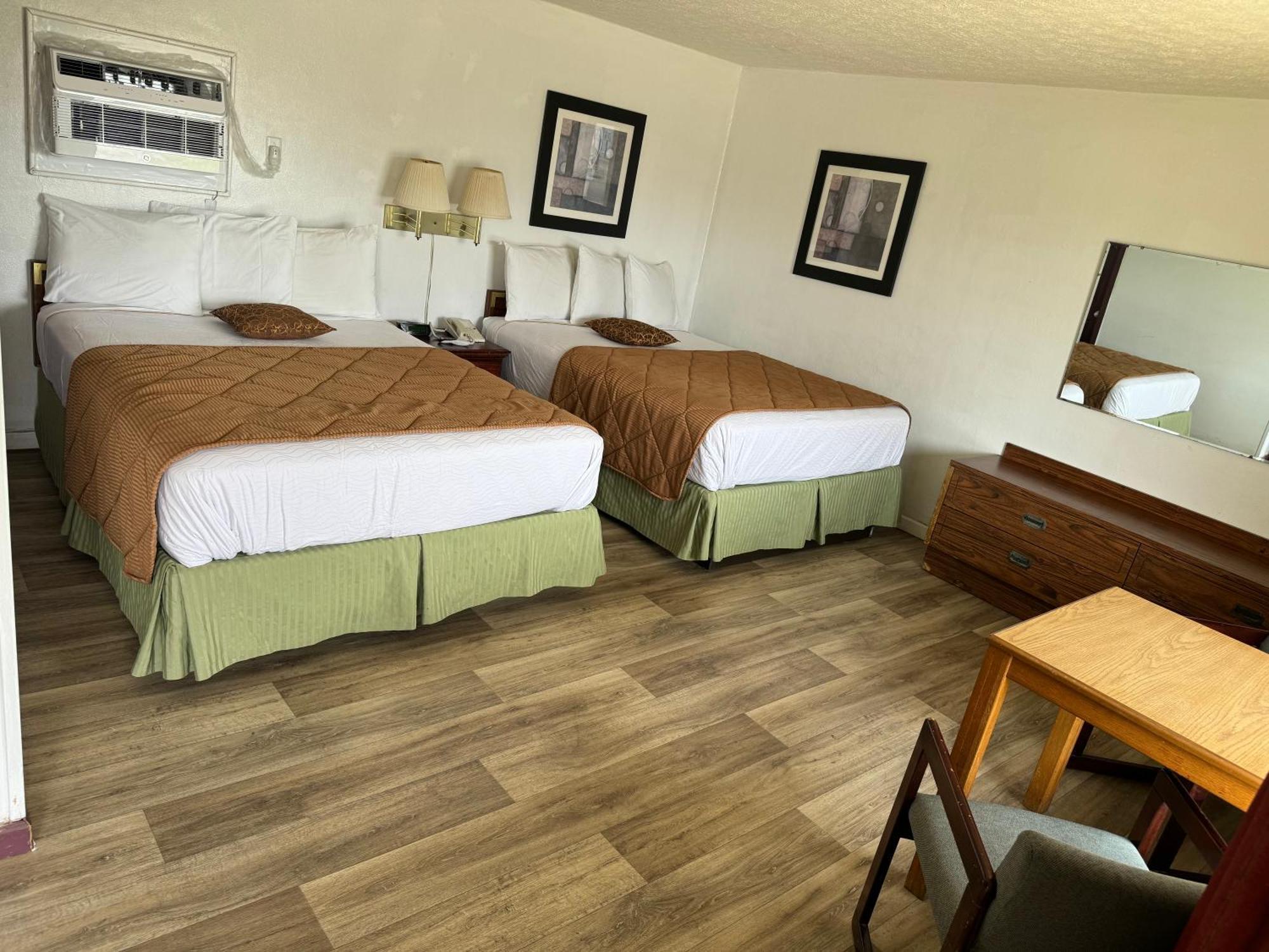 Royal Inn Albany Екстериор снимка