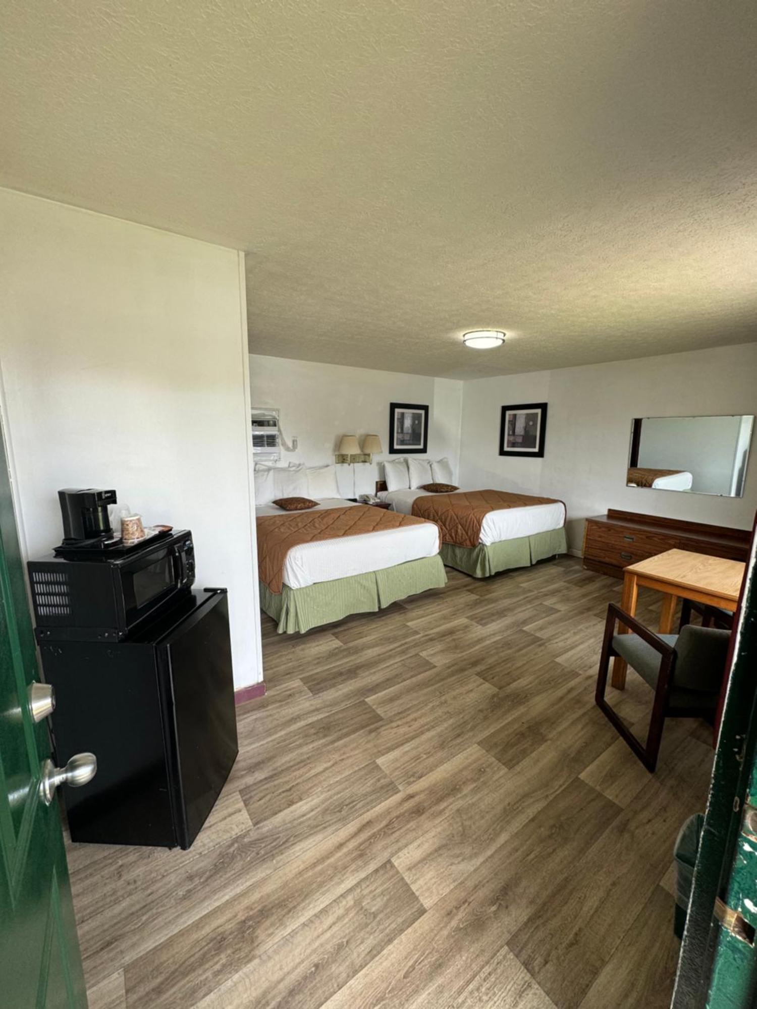 Royal Inn Albany Екстериор снимка