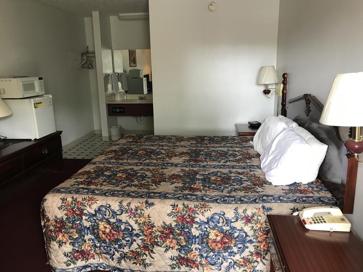 Royal Inn Albany Екстериор снимка