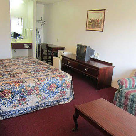Royal Inn Albany Стая снимка