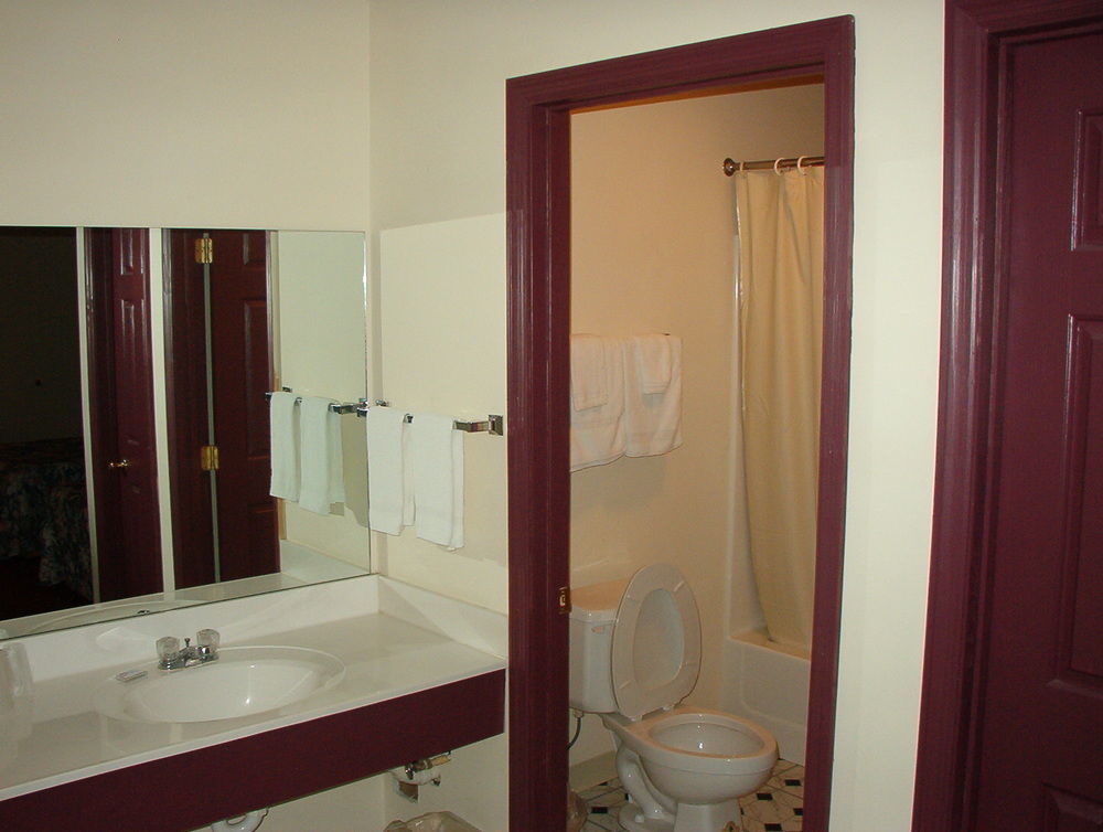 Royal Inn Albany Екстериор снимка